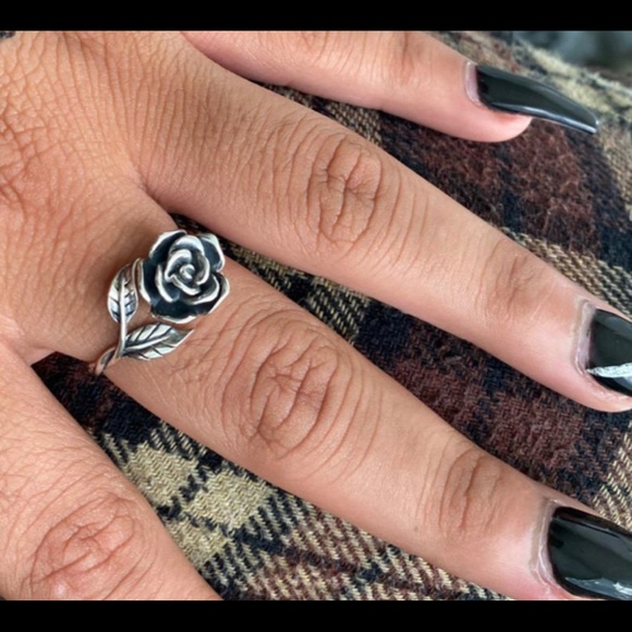 New 925 Sterling Silver Black Rose Ring - Picture 6 of 6